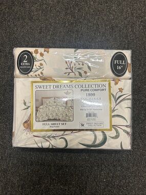 Sweet Dreams Floral Full Sheet Set in Cream with Green and Gold Accents